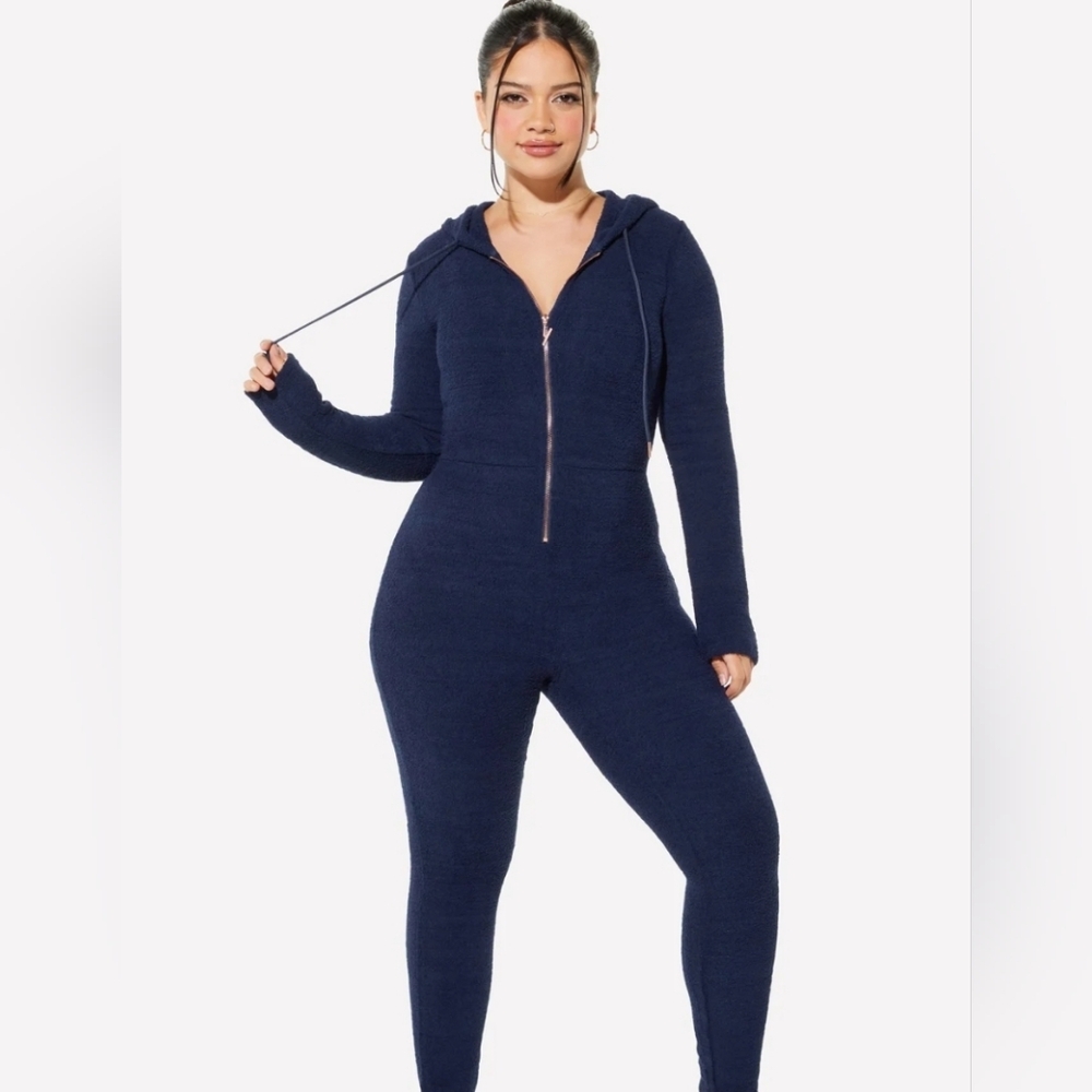 YITTY Pet Me Heart Pocket Fuzzy Zip Up One Piece Blue Size Small